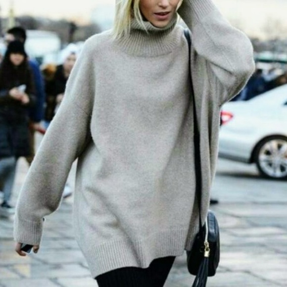 H&M Sweaters - 2/$30 H&M Gray Oversized Knit Sweater Dress
